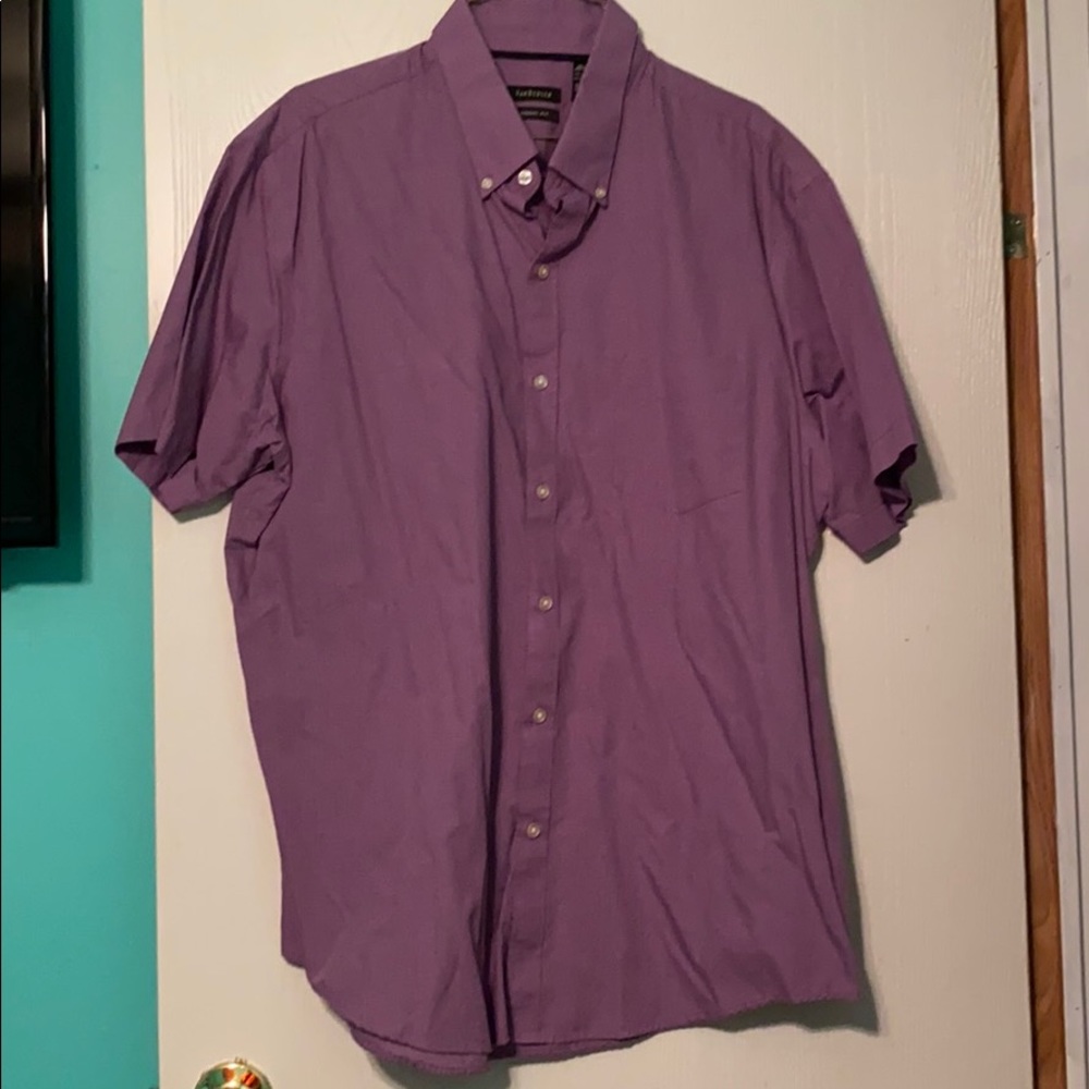 Men’s short sleeve dress shirt